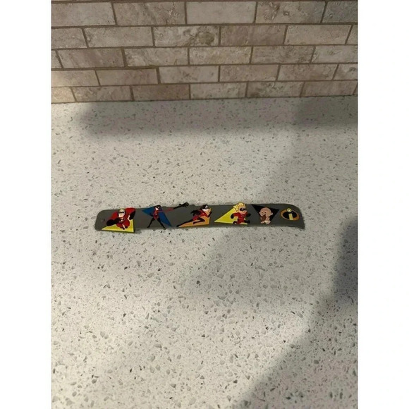 Disney Parks Pixar The Incredibles Incredible Family Slap Bracelet sd - Picture 1 of 3